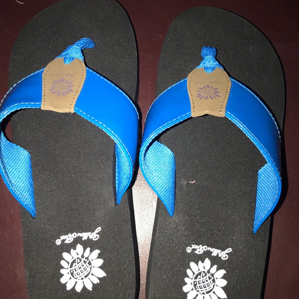 Yellow box sandals